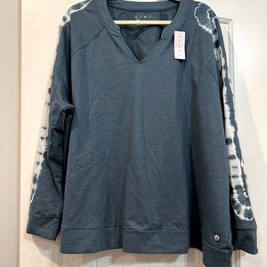 LIVI Pullover Sweatshirt NWT